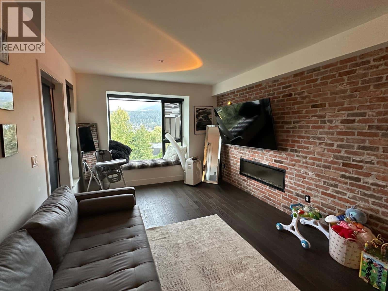 , Port Moody, — Port Moody - Photo 2 of 36