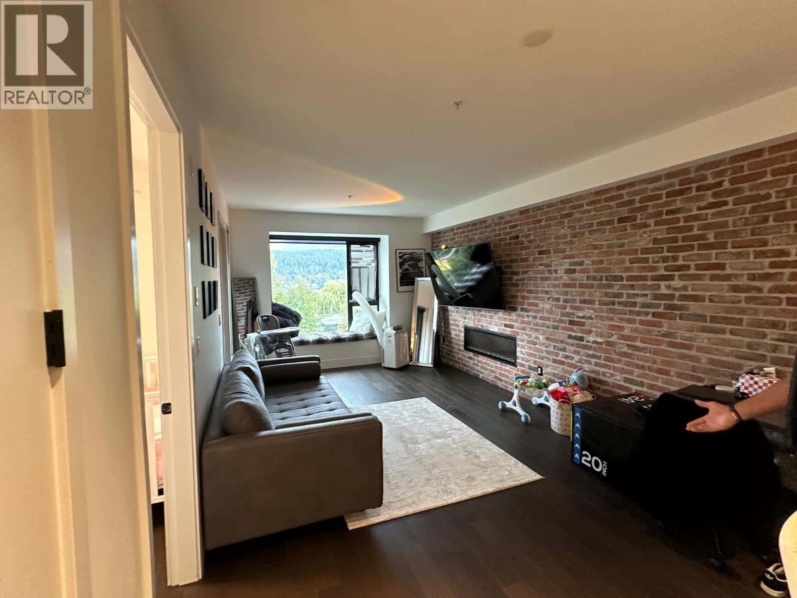 , Port Moody, — Port Moody - Photo 4 of 36