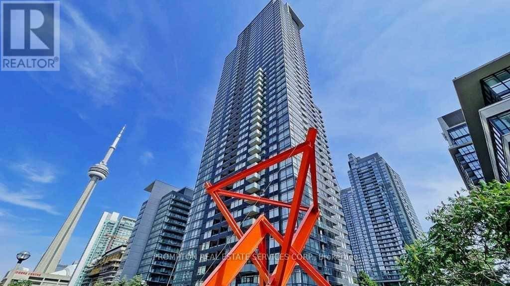 , Toronto (Waterfront Communities), — Toronto (Waterfront Communities) - Photo 2 of 7