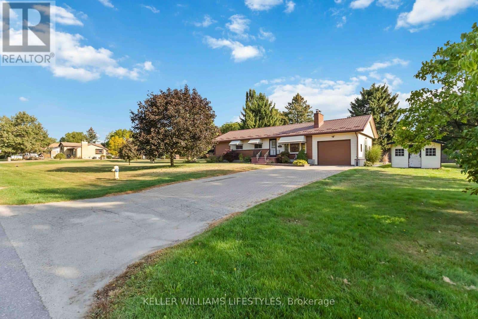 , Middlesex Centre (Komoka), — Middlesex Centre (Komoka) - Photo 3 of 25