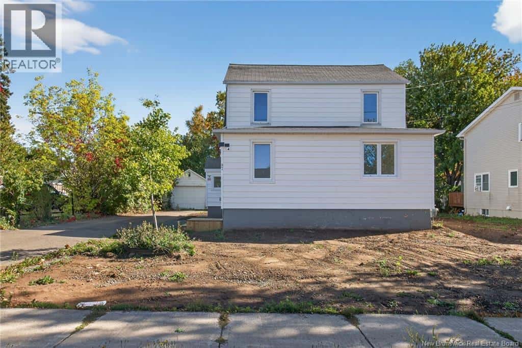 , Moncton, New Brunswick — Moncton, New Brunswick - Photo 4 of 34