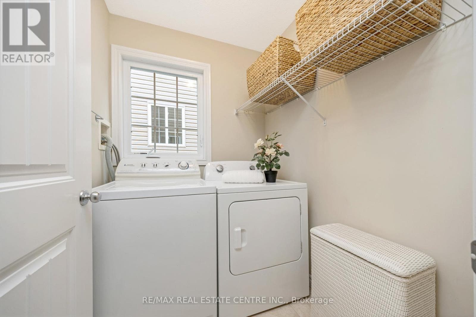 153 CARTERS LANE — Guelph/Eramosa (Rockwood) - Main photo