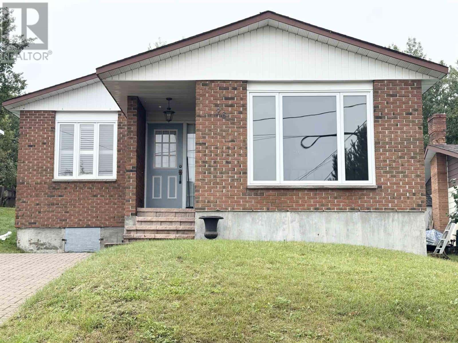 , Chapleau, — Chapleau - Photo 4 of 56