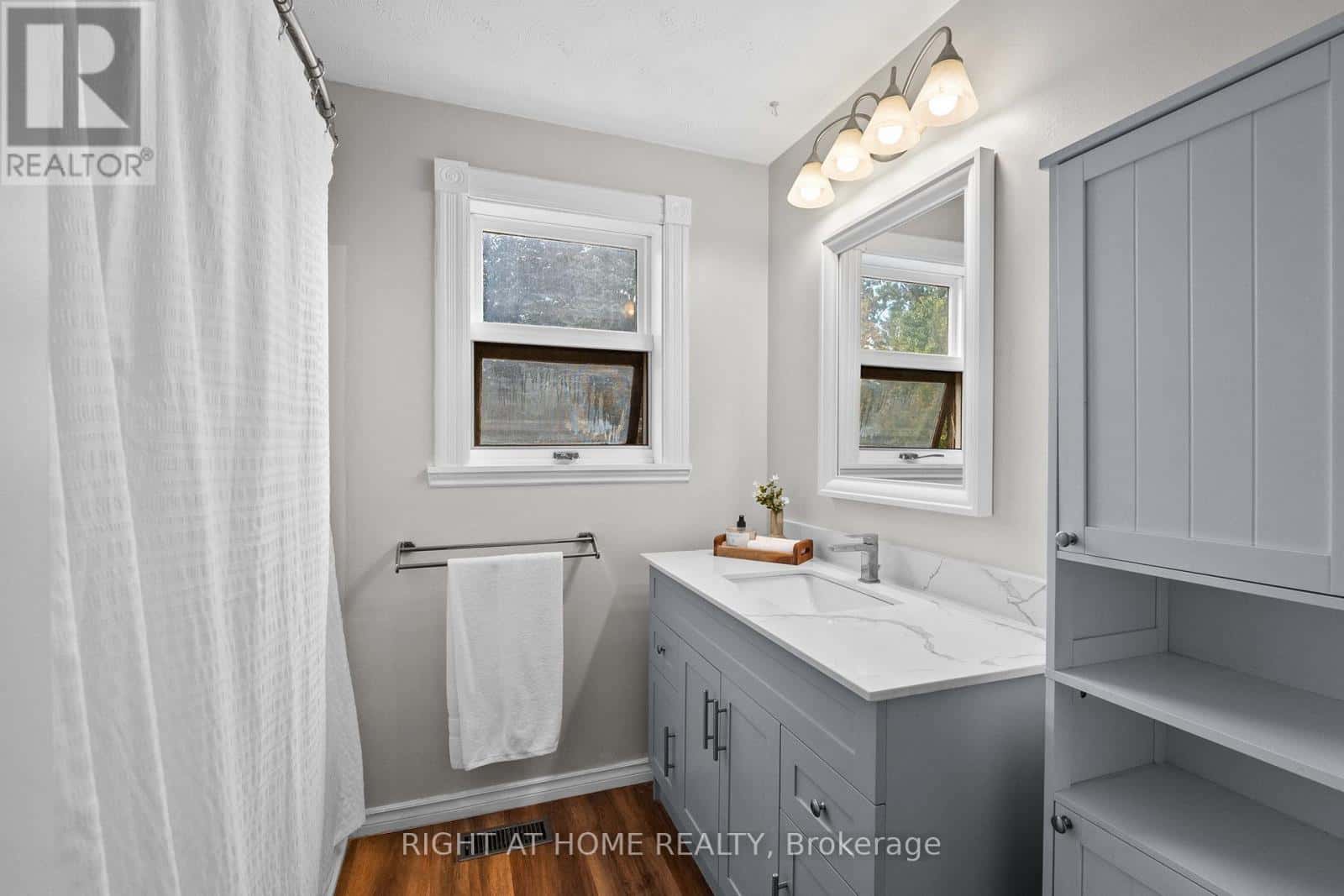 , North Dundas, — North Dundas - Photo 2 of 38