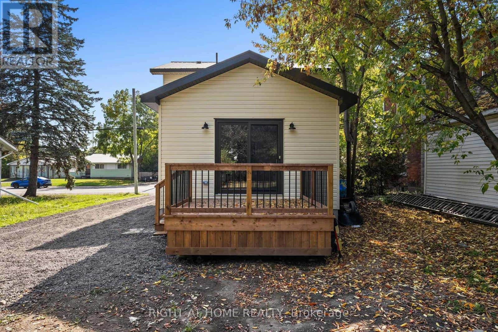 , North Dundas, — North Dundas - Photo 3 of 38