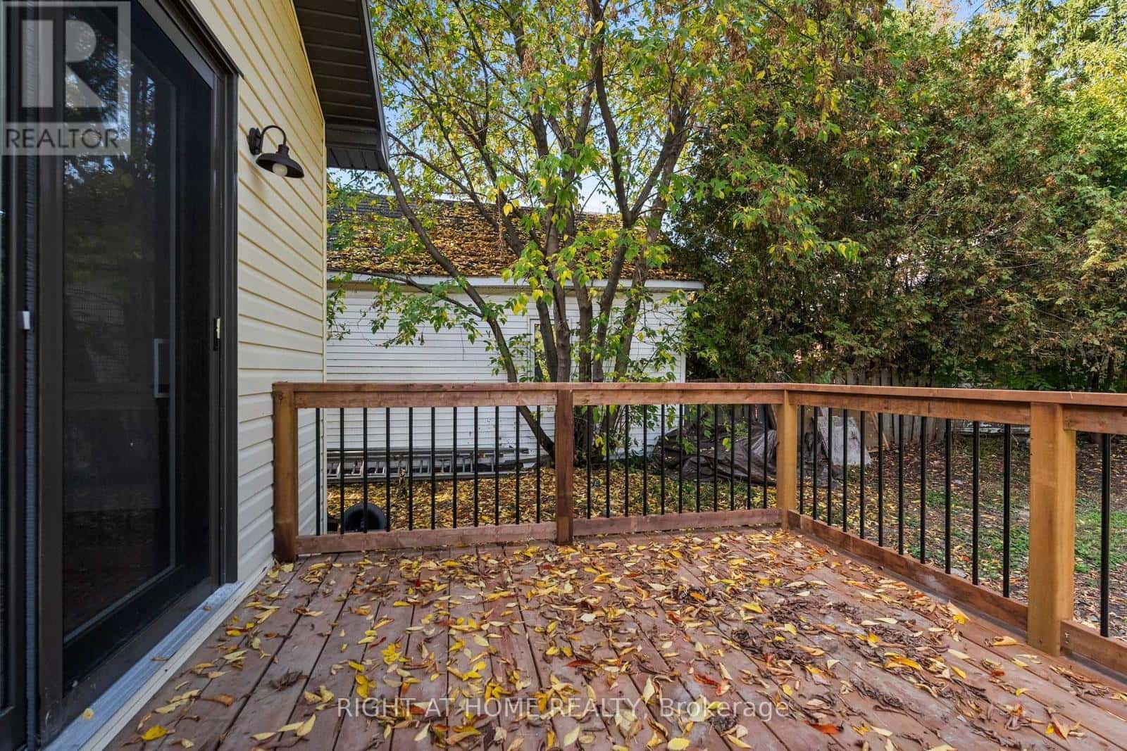 , North Dundas, — North Dundas - Photo 4 of 38