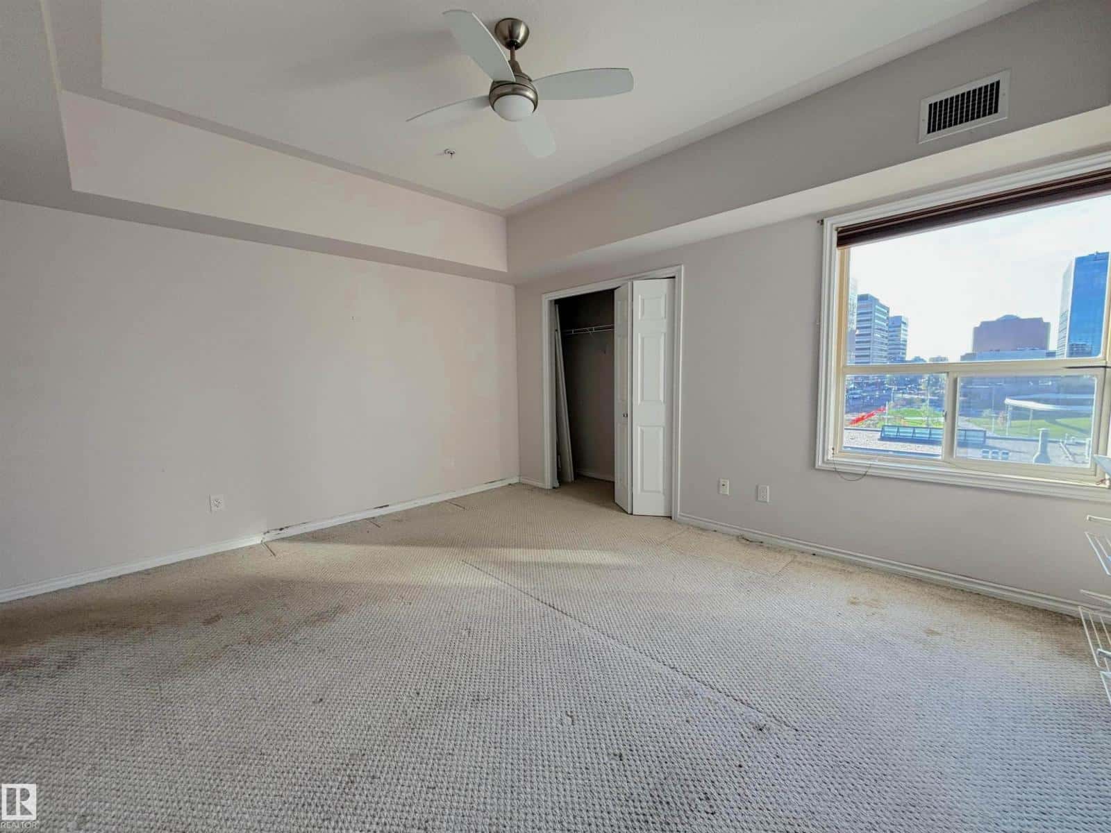 , Edmonton, — Edmonton - Photo 4 of 20