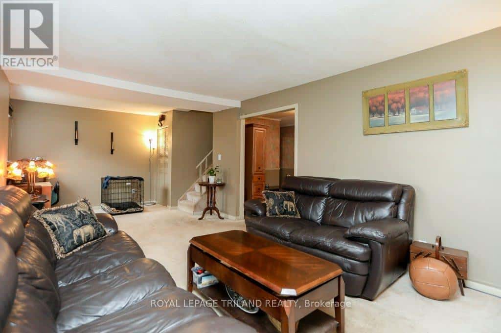 , Southwold (Southwold Town), Ontario — Southwold (Southwold Town), Ontario - Photo 4 of 31