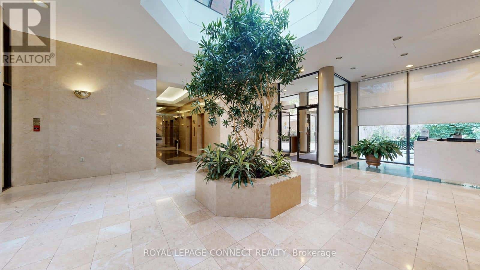 , Toronto (Yonge-St. Clair), Ontario — Toronto (Yonge-St. Clair), Ontario - Photo 5 of 48