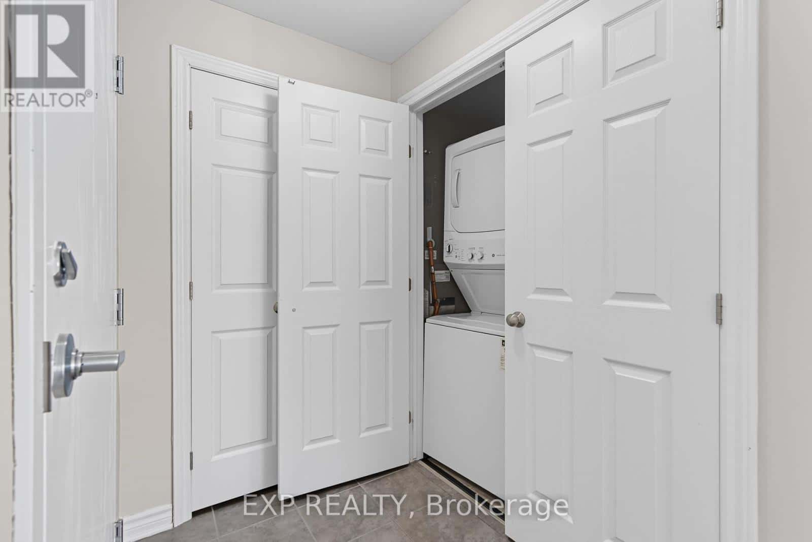 A - 330 EVEREST PRIVATE — Ottawa - Photo 5 of 27