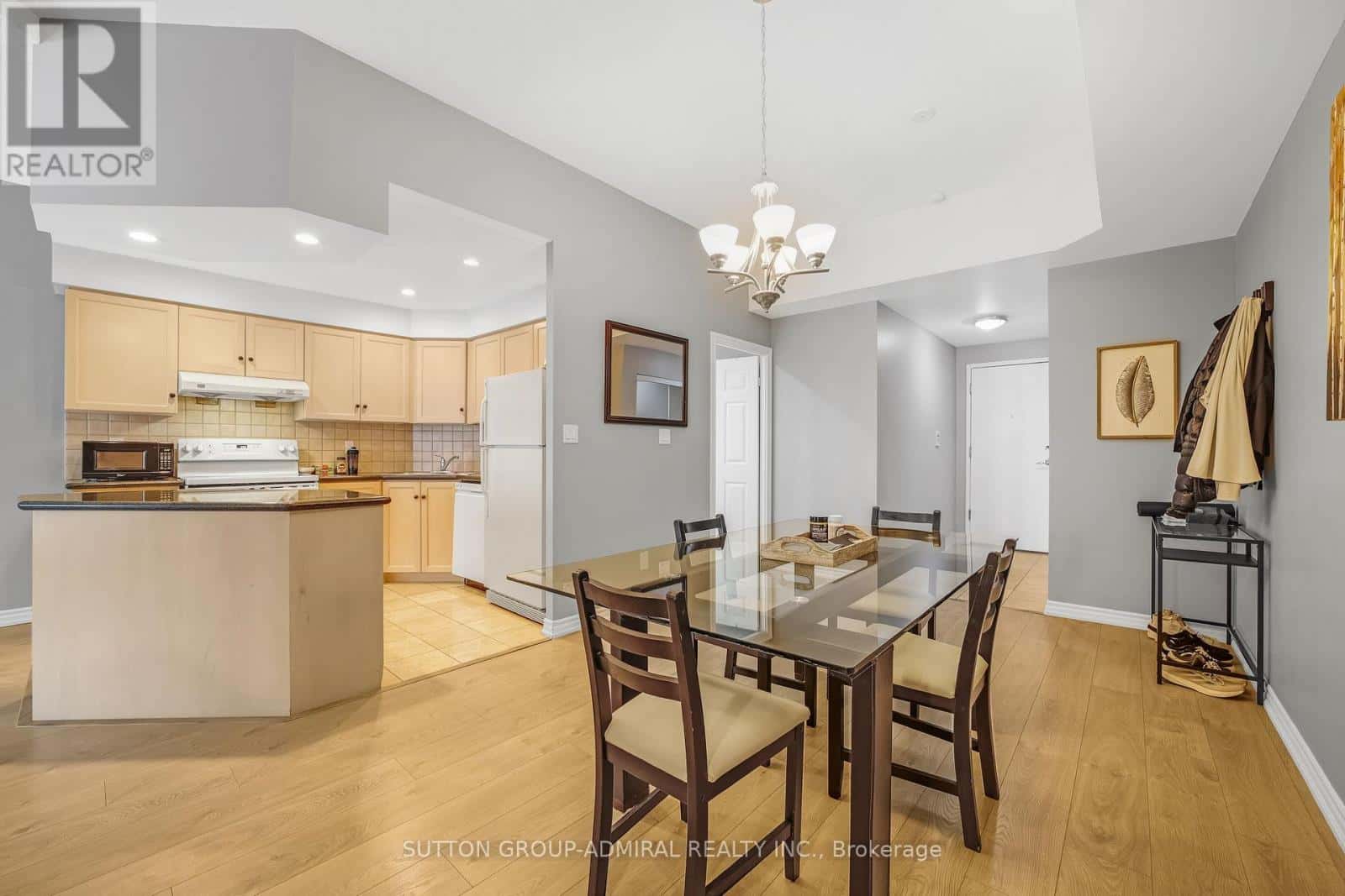 , Toronto (Waterfront Communities), — Toronto (Waterfront Communities) - Photo 4 of 27