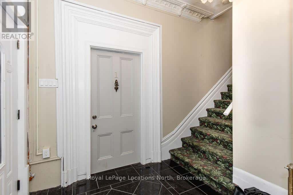 , Barrie (Wellington), — Barrie (Wellington) - Photo 5 of 44