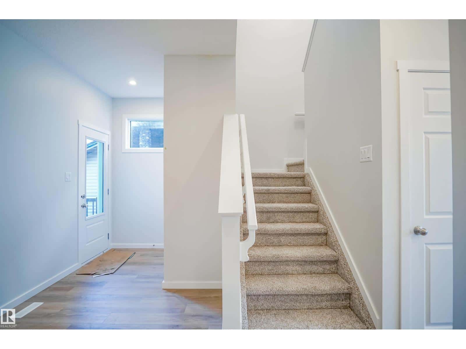 , Edmonton, Alberta — Edmonton, Alberta - Photo 3 of 30