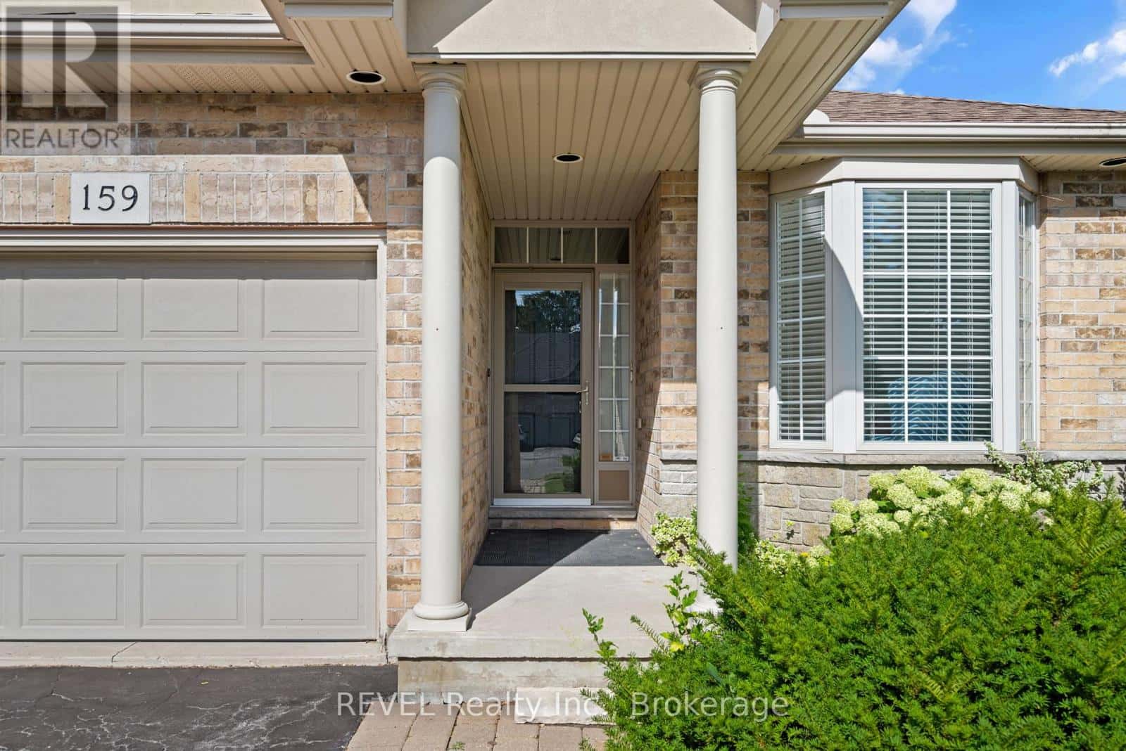 159 WILLOWLANDING COURT — Welland (N. Welland) - Photo 4 of 46