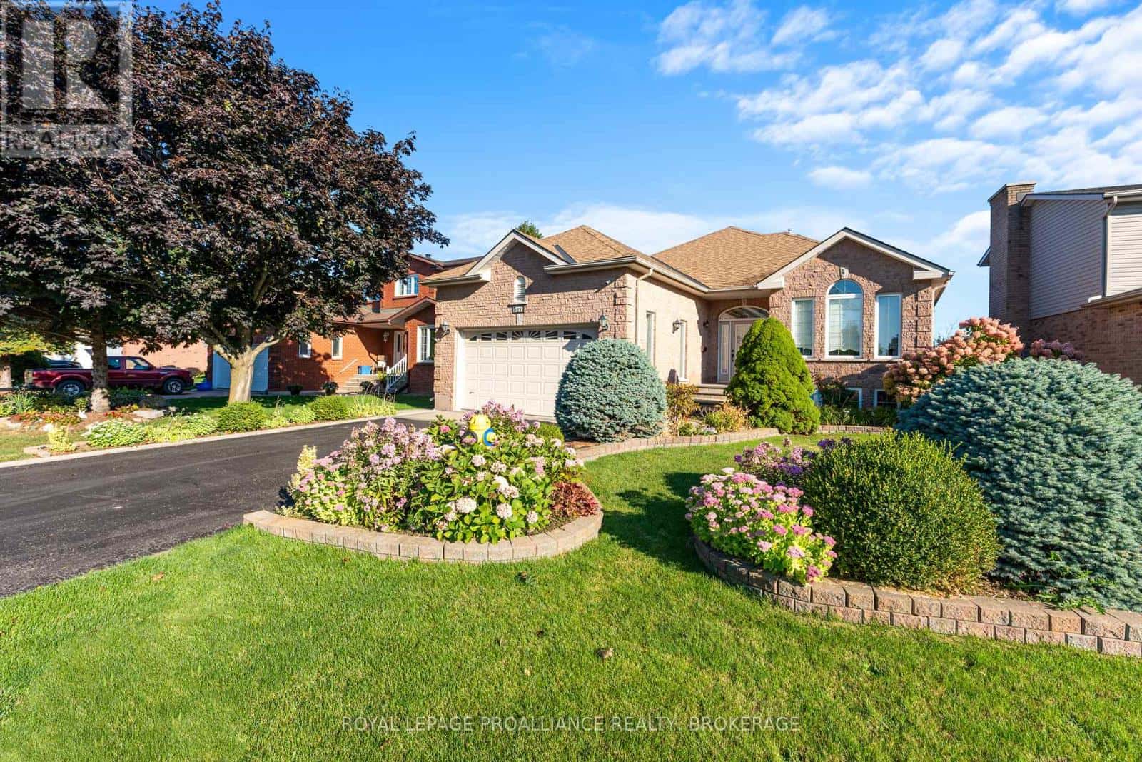 , Kingston (City SouthWest), — Kingston (City SouthWest) - Photo 2 of 48