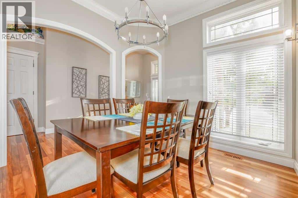 , Okotoks, Alberta — Okotoks, Alberta - Photo 5 of 30