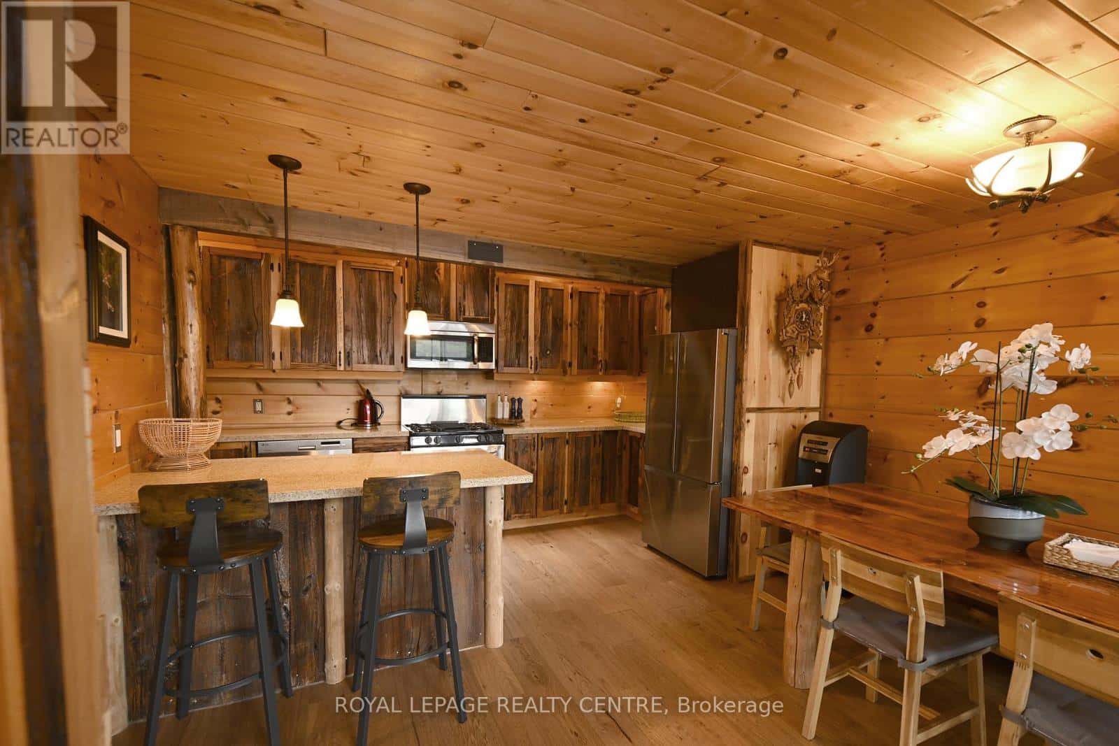 , Powassan (Trout Creek), — Powassan (Trout Creek) - Photo 3 of 46