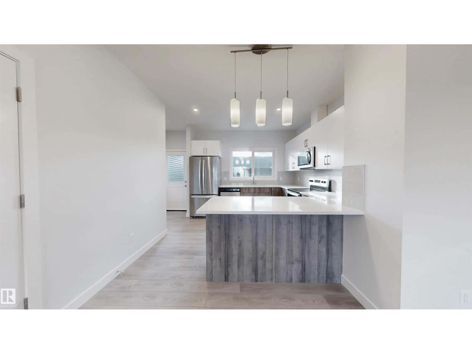 , Sherwood Park, Alberta — Sherwood Park, Alberta - Photo 5 of 31