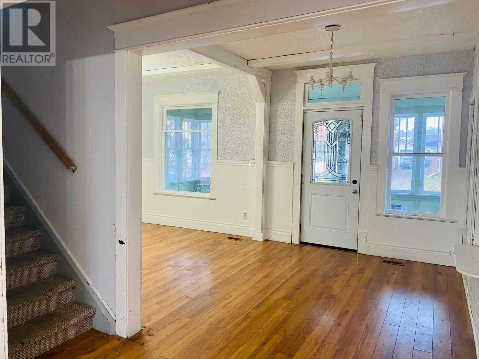 , Sault Ste. Marie, Ontario — Sault Ste. Marie, Ontario - Photo 2 of 17