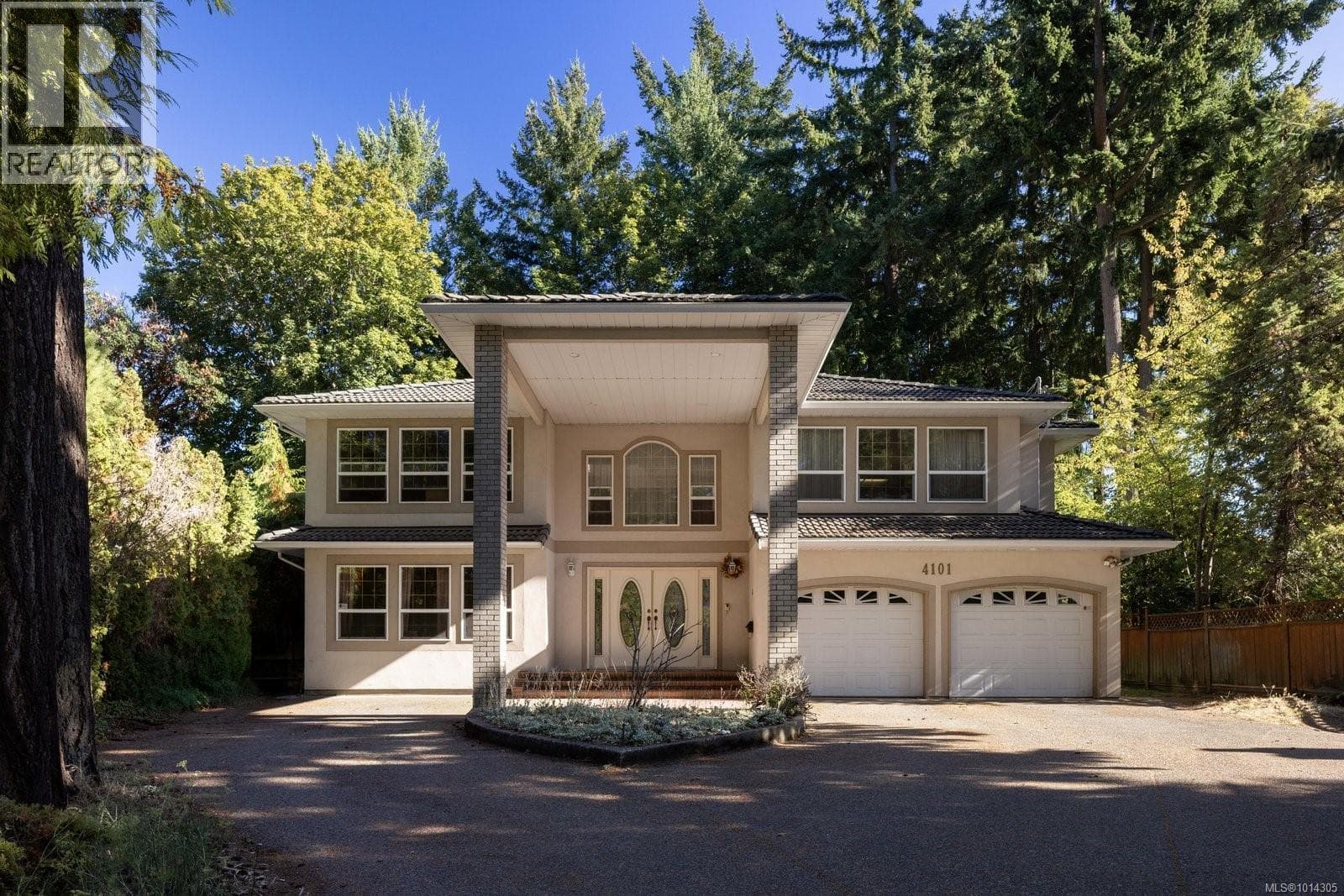 , Saanich, British Columbia — Saanich, British Columbia - Main photo