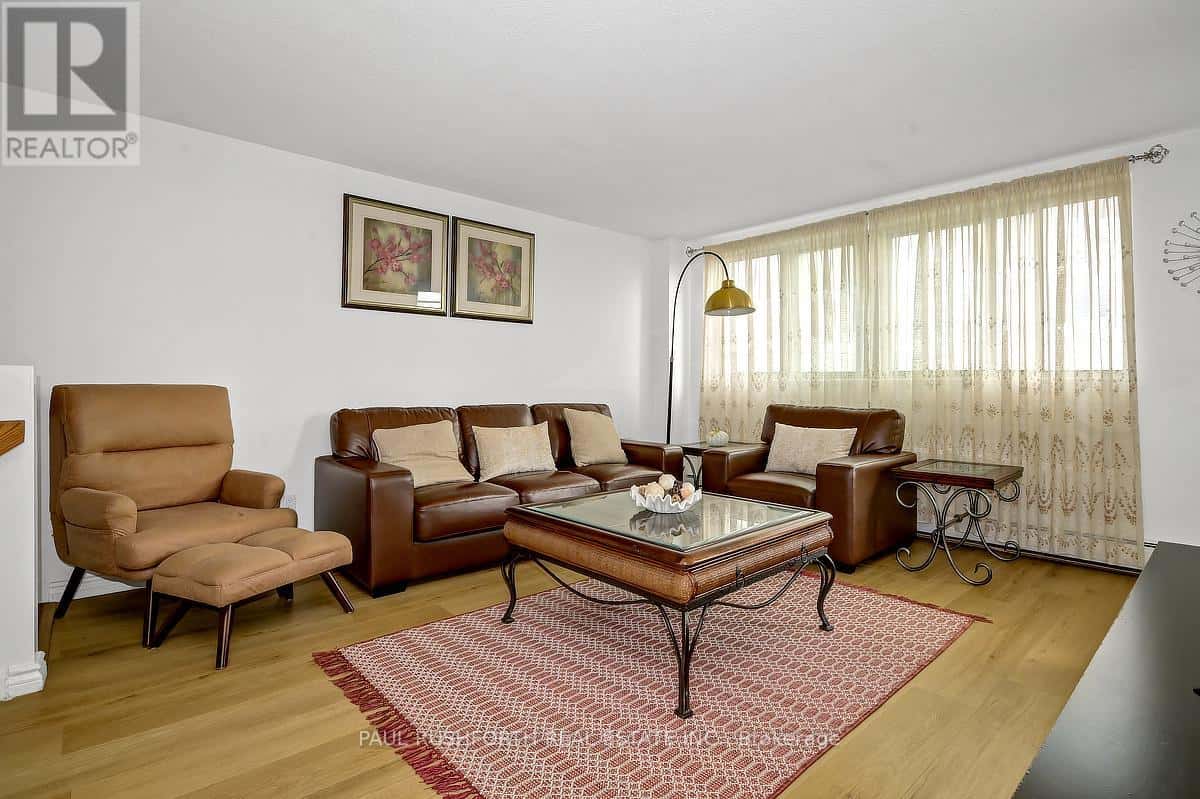 , Ottawa, Ontario — Ottawa, Ontario - Photo 2 of 26