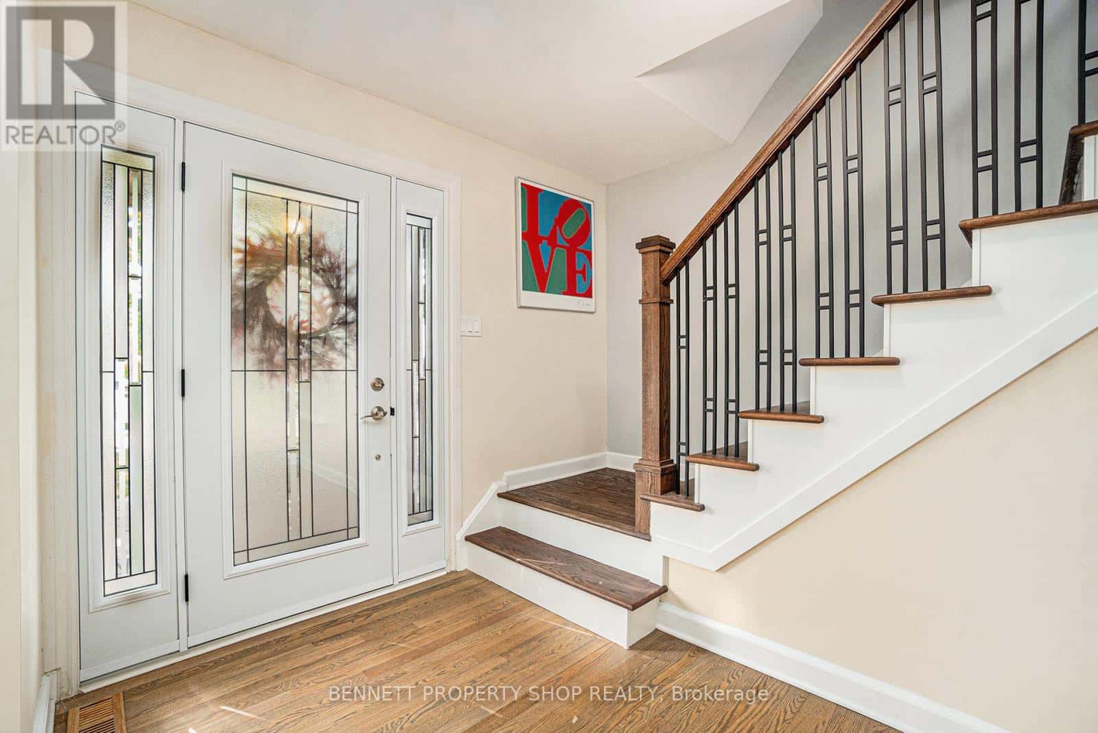 , Ottawa, Ontario — Ottawa, Ontario - Photo 4 of 22