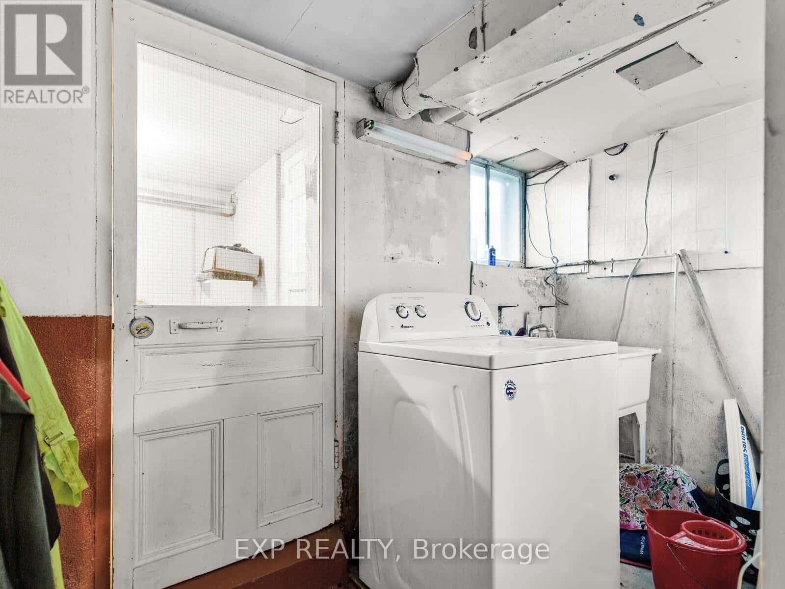 , Toronto (Trinity-Bellwoods), Ontario — Toronto (Trinity-Bellwoods), Ontario - Photo 3 of 34