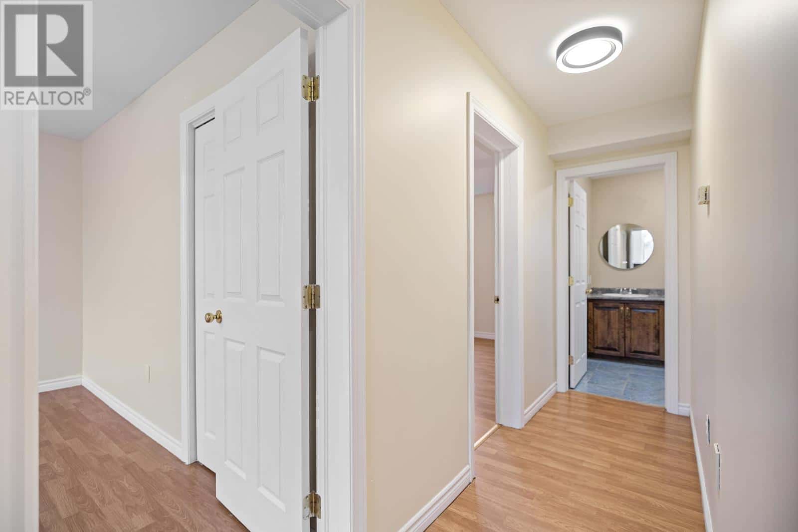 , Stratford, — Stratford - Photo 5 of 35