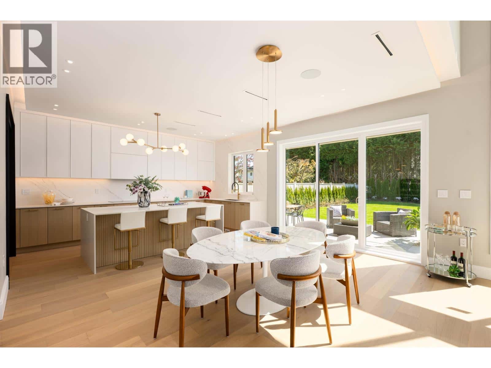 , Richmond, British Columbia — Richmond, British Columbia - Photo 2 of 37