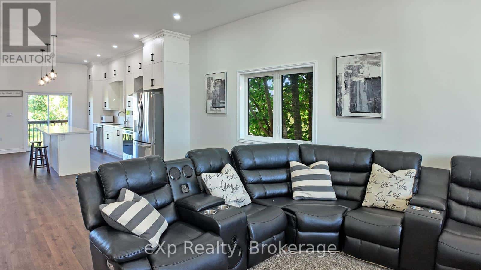 , West Grey, Ontario — West Grey, Ontario - Photo 2 of 41