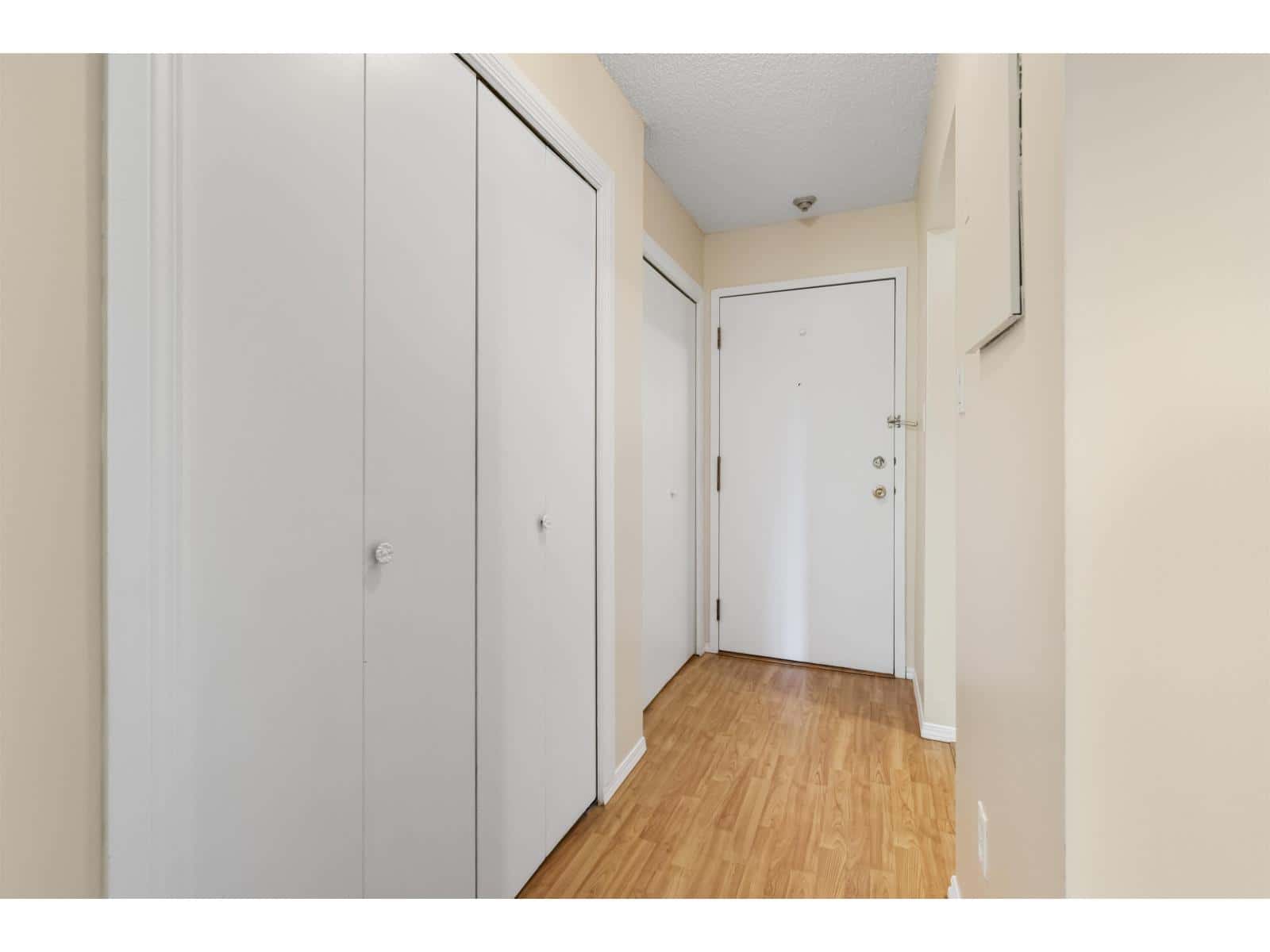 209 15268 100 AVENUE — Surrey - Photo 2 of 39