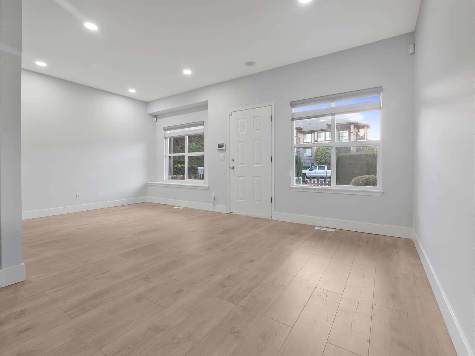 92 8737 161 STREET — Surrey - Photo 3 of 24