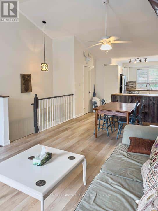 , Collingwood, Ontario — Collingwood, Ontario - Photo 2 of 23