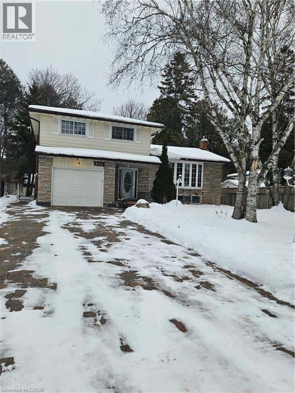 544 GLEN MANOR Boulevard — Waterloo - Photo 2 of 34