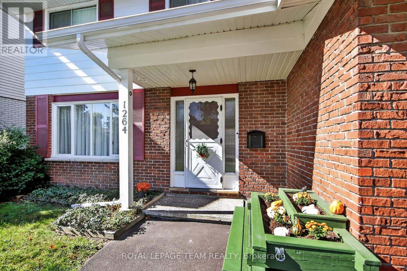 1264 MORRISON DRIVE — Ottawa - Photo 2 of 51