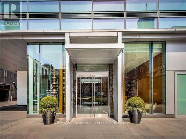 , Toronto (Annex), Ontario — Toronto (Annex), Ontario - Photo 3 of 18