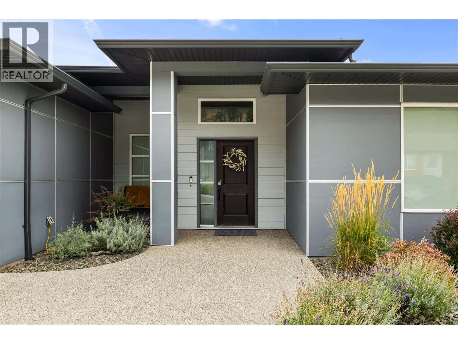 , West Kelowna, — West Kelowna - Photo 3 of 54