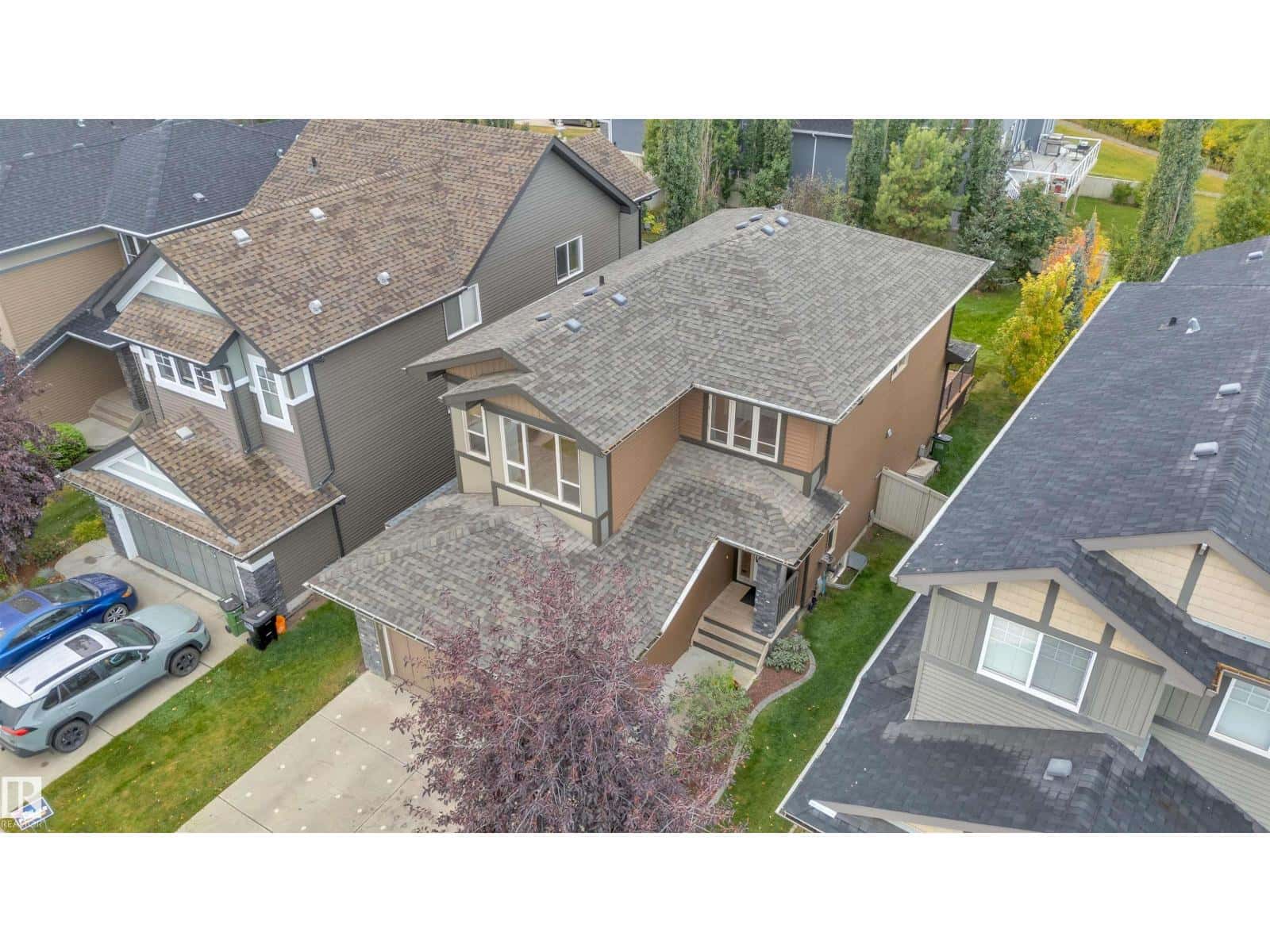 1422 Chahley PL NW NW — Edmonton - Photo 2 of 104