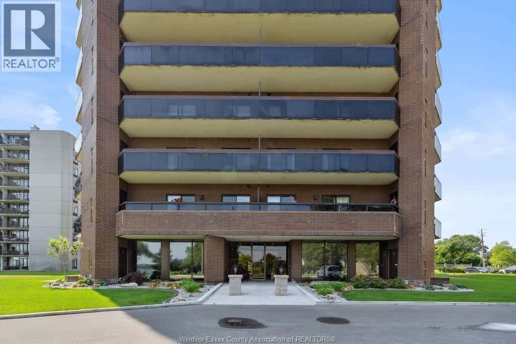 3663 RIVERSIDE DRIVE East Unit# 306 — Windsor, Ontario - Photo 2 of 39