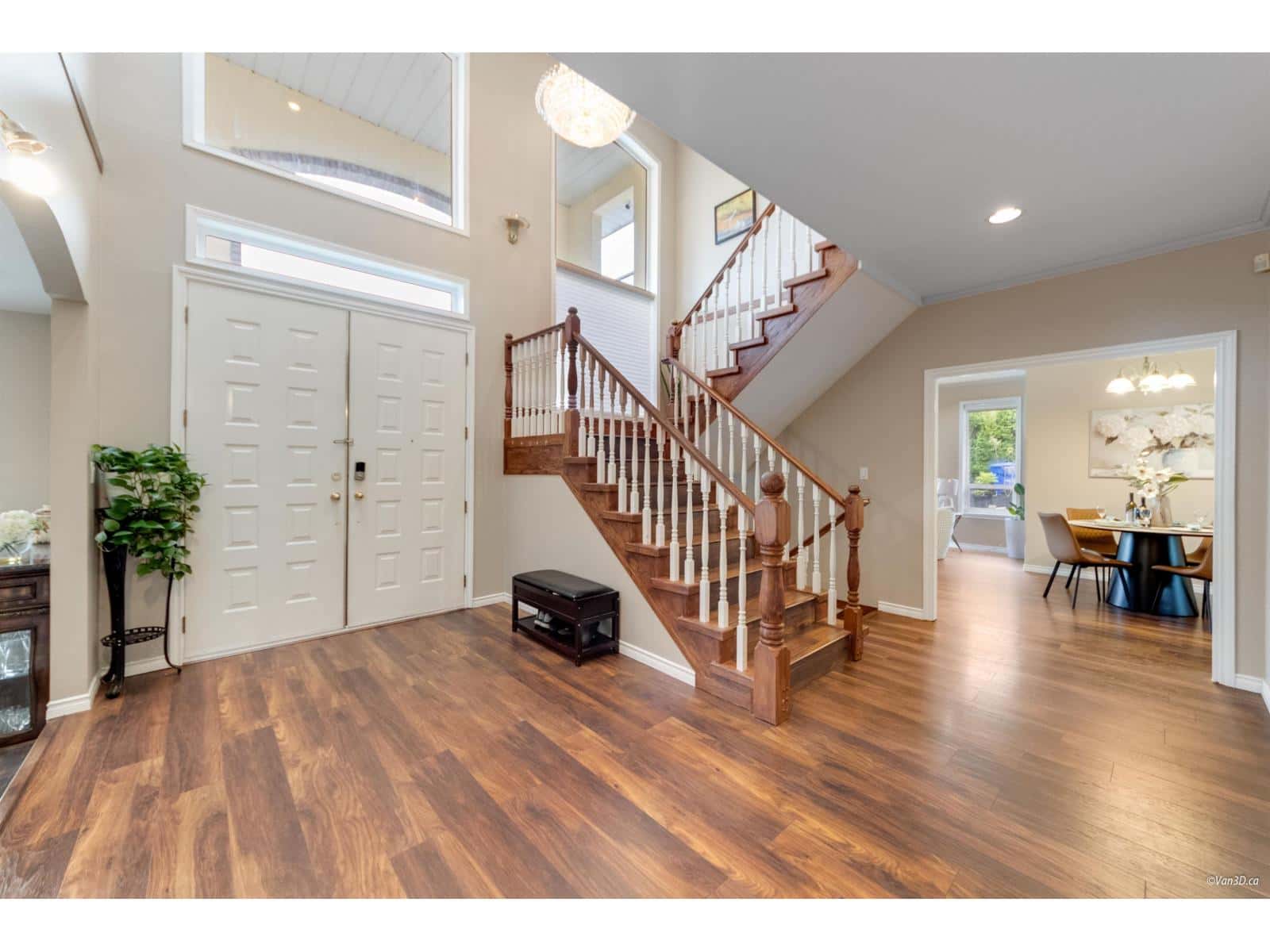 , Surrey, — Surrey - Photo 3 of 39