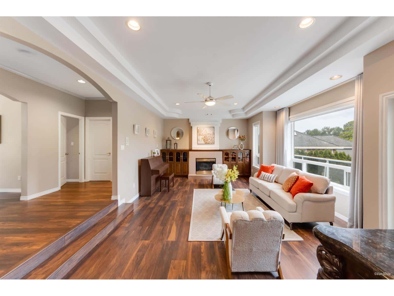 , Surrey, — Surrey - Photo 4 of 39