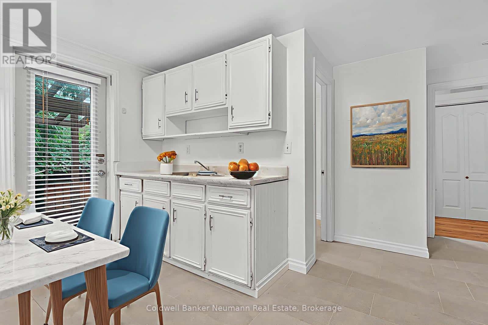 , Kitchener, — Kitchener - Photo 5 of 14