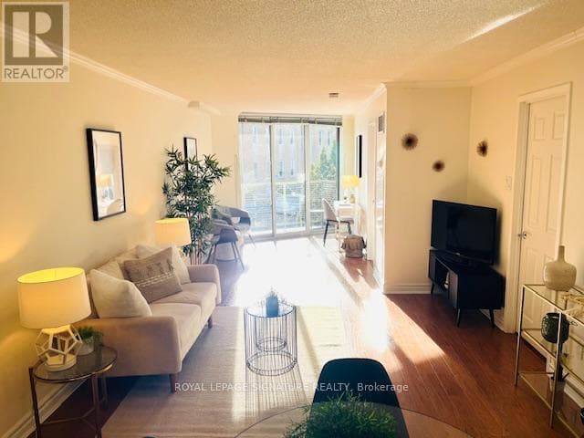 , Toronto (Leaside), — Toronto (Leaside) - Main photo