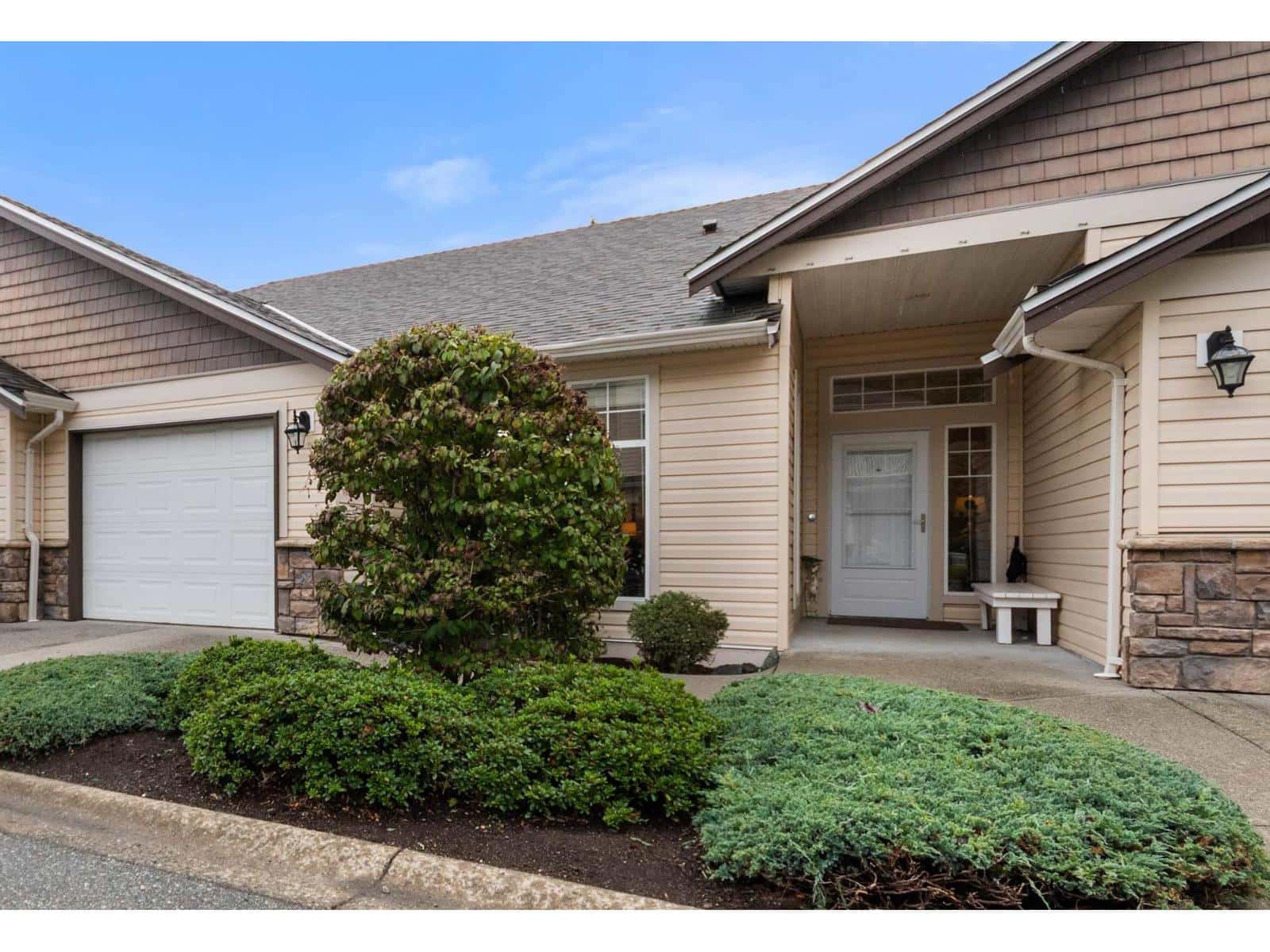 , Chilliwack, — Chilliwack - Photo 2 of 53