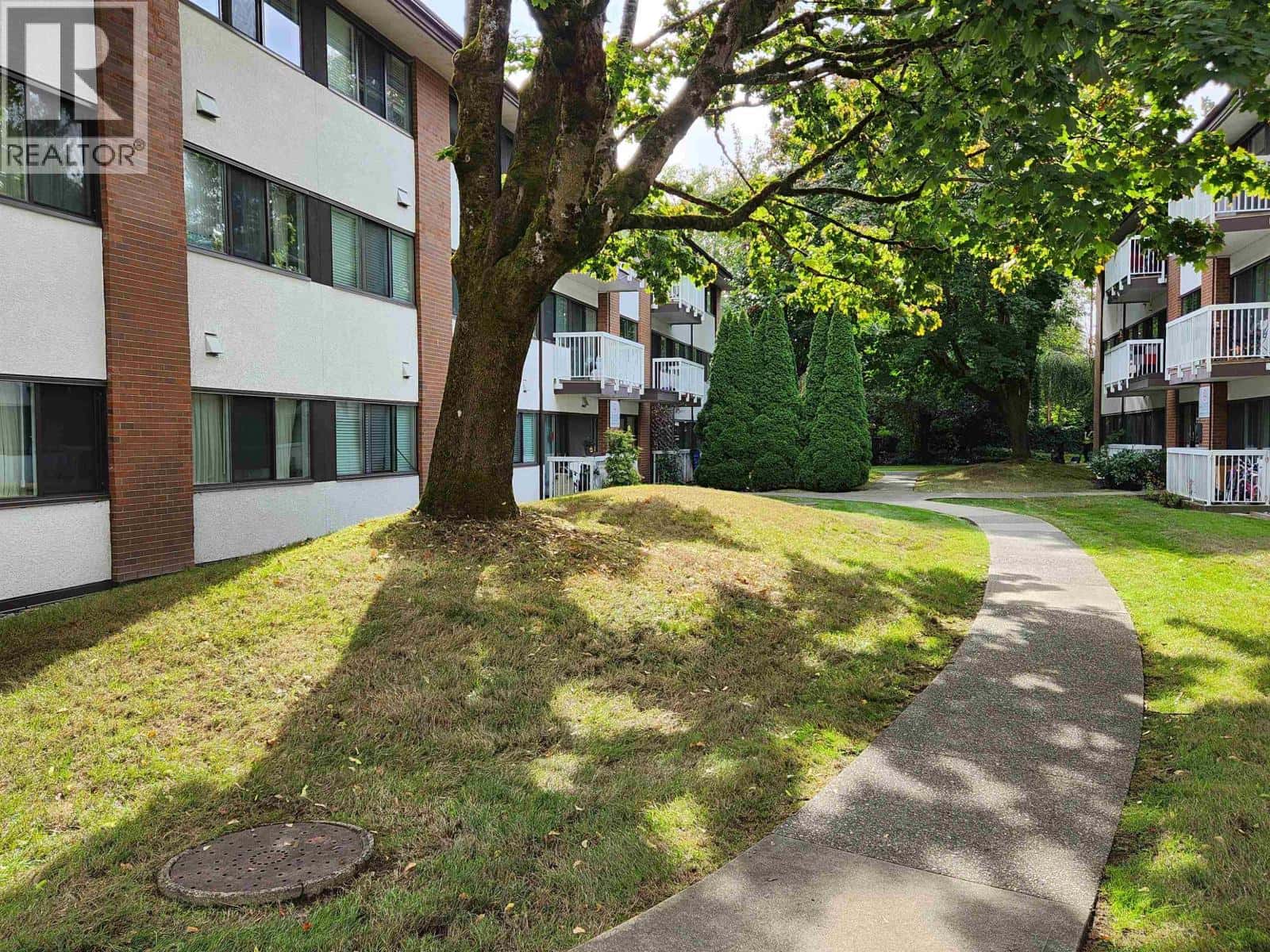 , Richmond, British Columbia — Richmond, British Columbia - Photo 3 of 16