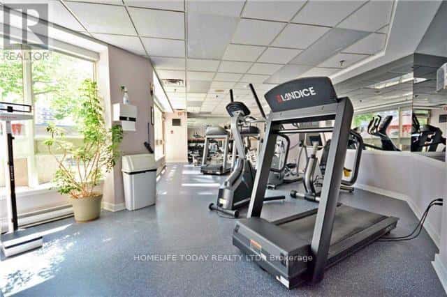 , Toronto (Scarborough Village), — Toronto (Scarborough Village) - Photo 3 of 15