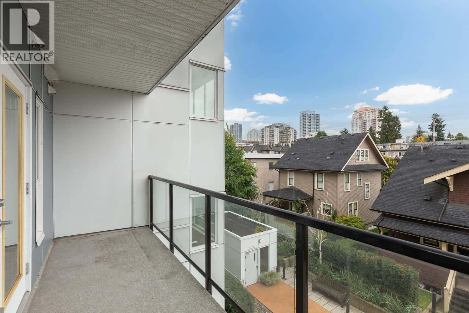 , New Westminster, British Columbia — New Westminster, British Columbia - Photo 4 of 24