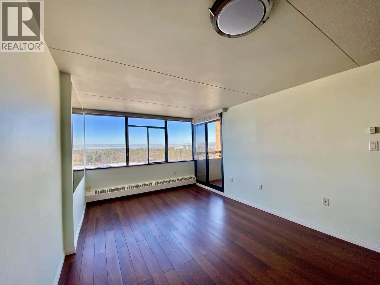 , Richmond, British Columbia — Richmond, British Columbia - Photo 2 of 10