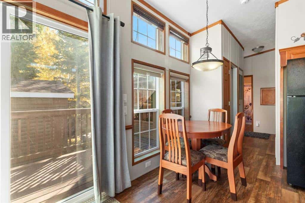 160A, 10042 Township road 422 — Rural Ponoka County - Photo 3 of 39