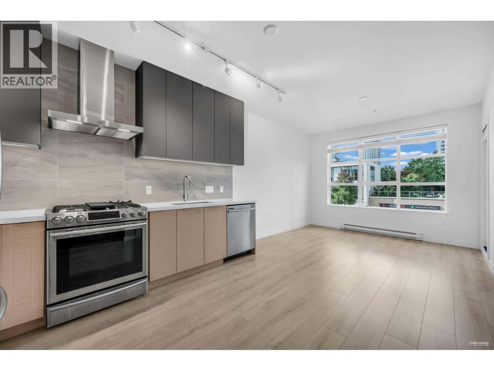 210 603 REGAN AVENUE — Coquitlam - Photo 5 of 23